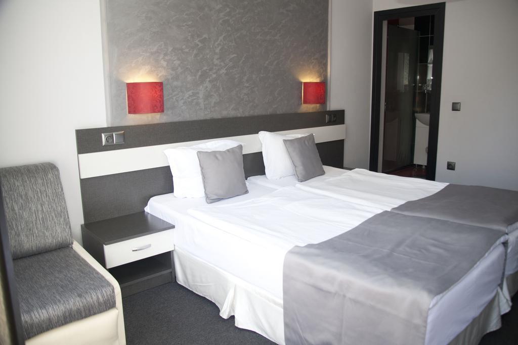 Hotel Gran Via Burgas City Exterior foto
