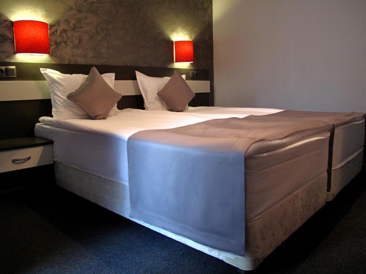 Hotel Gran Via Burgas City Exterior foto