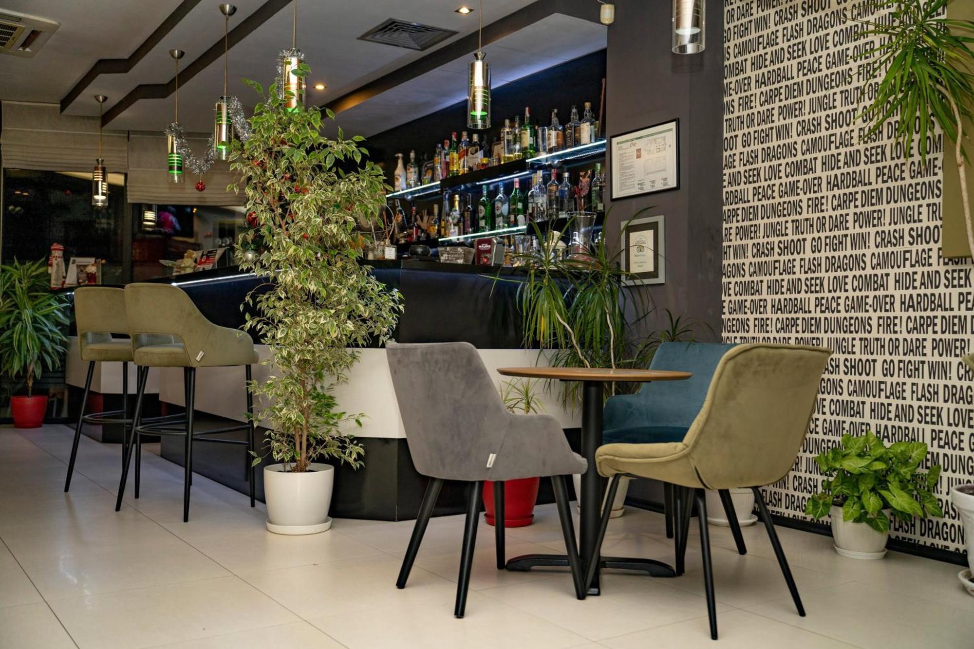 Hotel Gran Via Burgas City Exterior foto